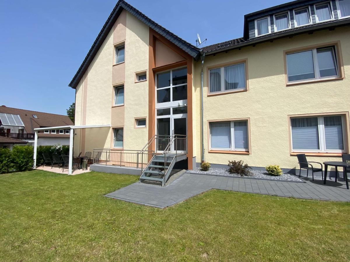 Gaestehaus Am Kurpark Hotel Garni Horn-Bad Meinberg Extérieur photo